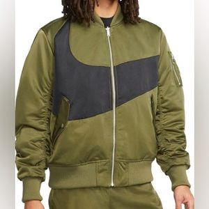 Nike Reversible Bomber Therma-FIT Synthetic Fill